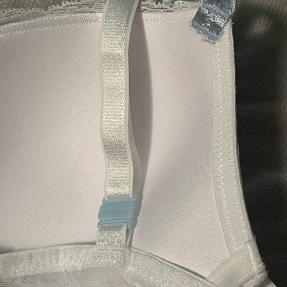 Sold- Victoria Secret Sexy Tee Lightly-Lined Lace Demi Bra - Picture 10 of 11